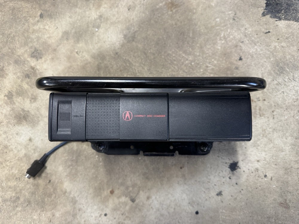 ACURA COMPACT DISC CD CHANGER