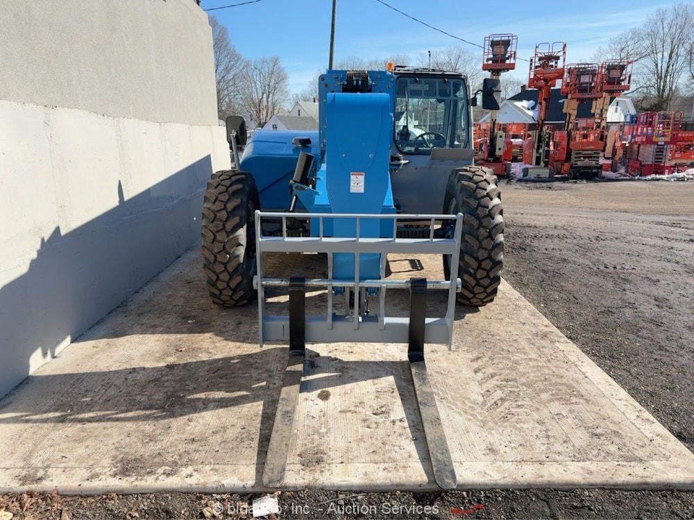 2014 Genie GTH-844 44' 8k lb Telescopic Reach Forklift Telehandler Cab bidadoo