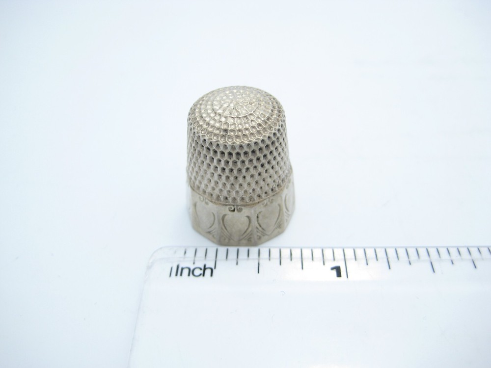 Antique Sterling Silver Sewing Etched Pattern Thimble