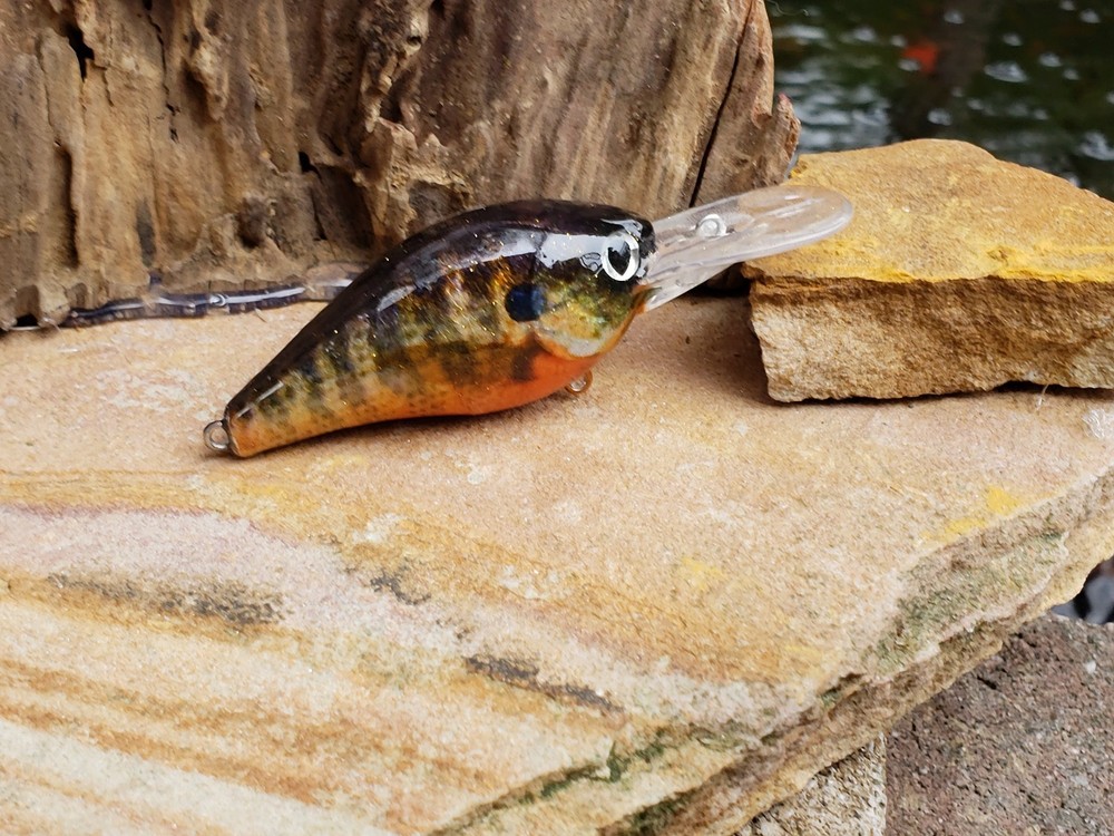 CUSTOM WRAPPED AND PAINTED 1.5 DEEP DIVER CRANKBAITS