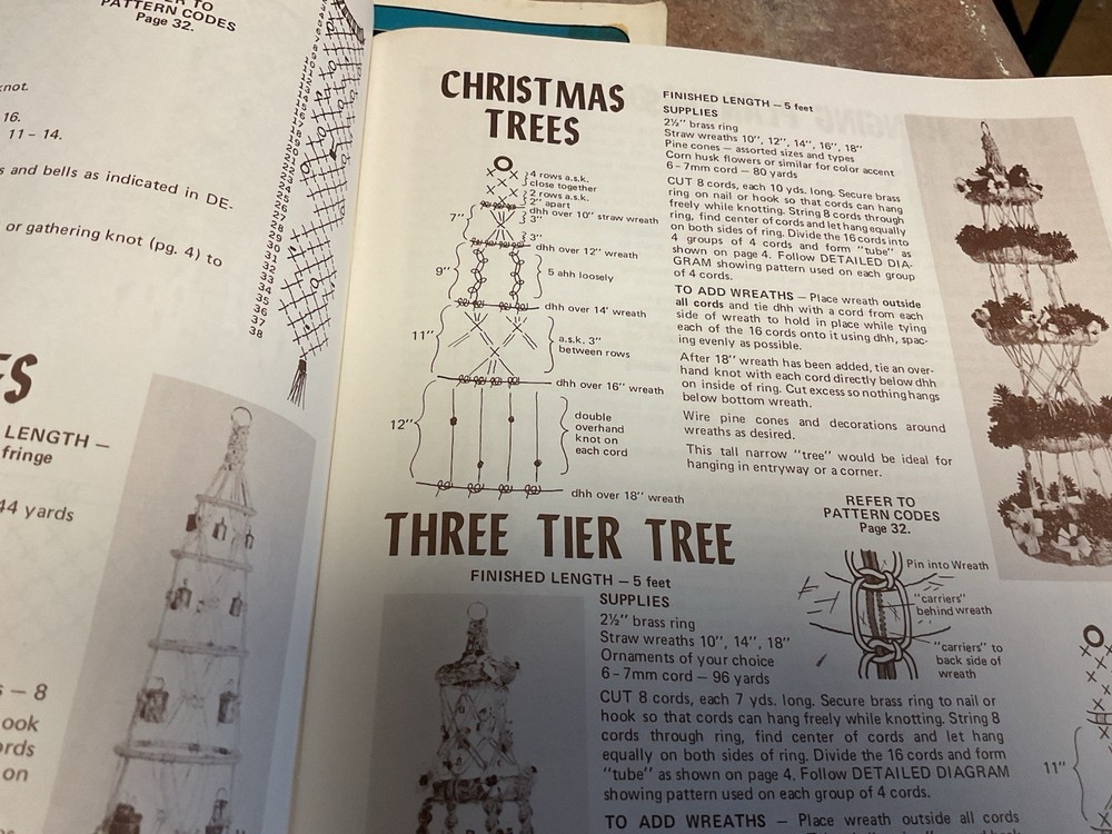 Macramé patterns/booklets with some small cord