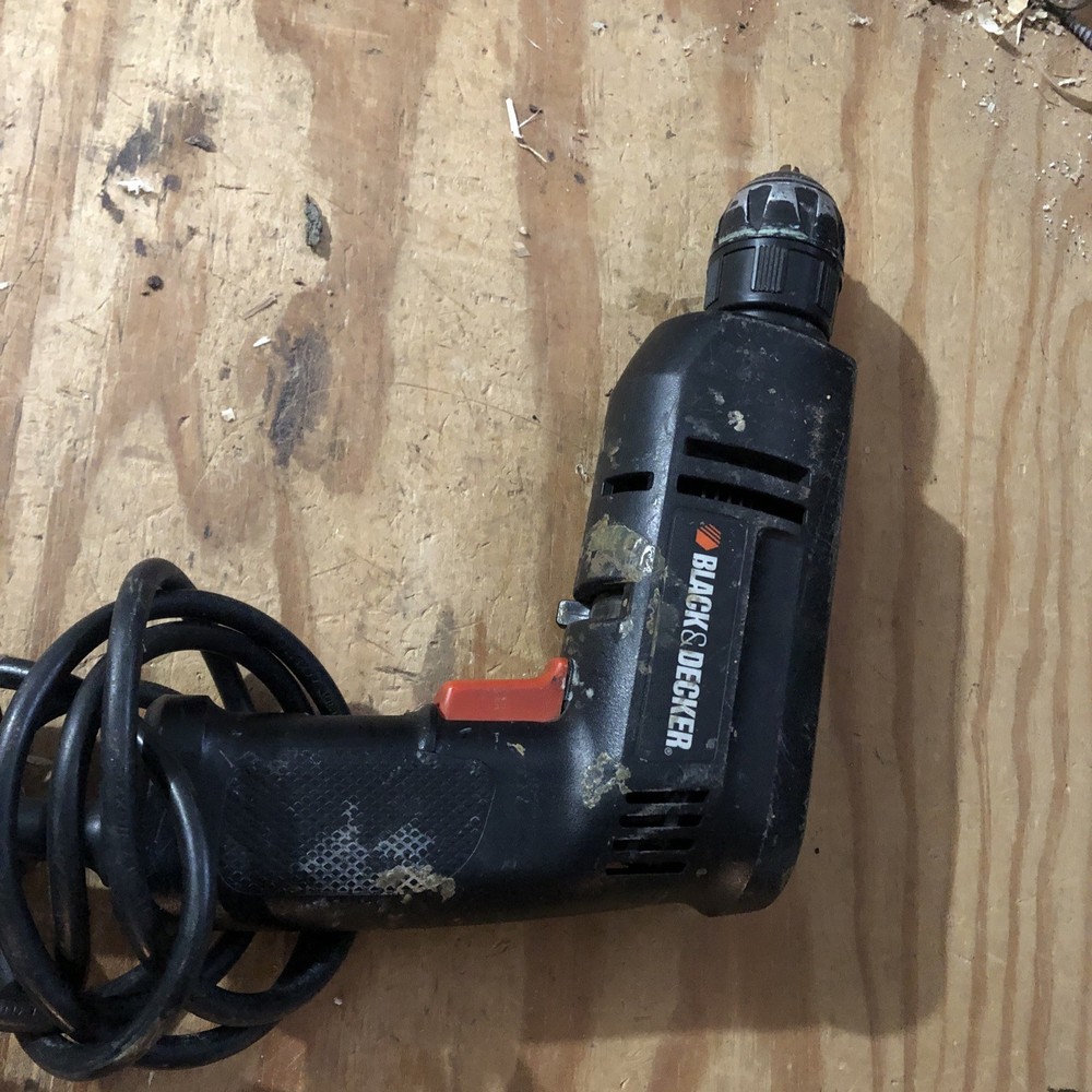 Black & Decker 3/8” Reversible Corded Drill 7252 Used