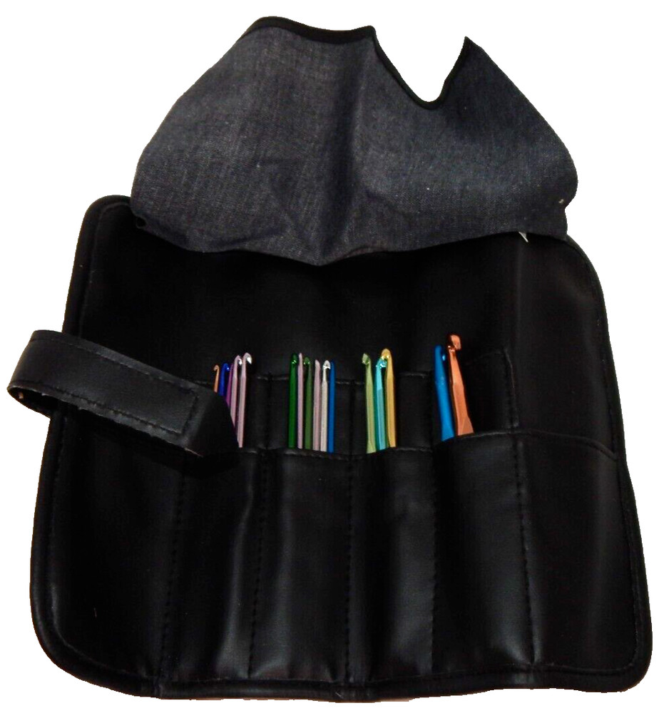 17 Assorted Crochet Hooks and Bag