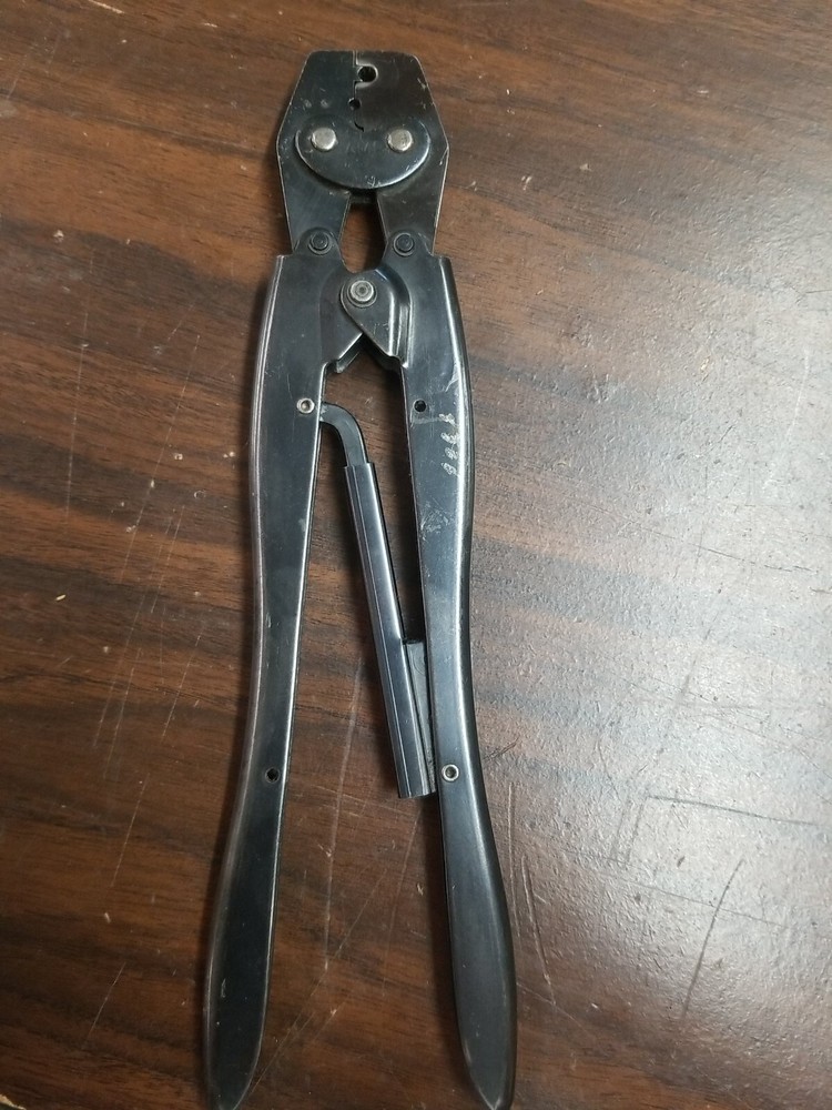 AMP 69477-2-G BNC Crimping Tool