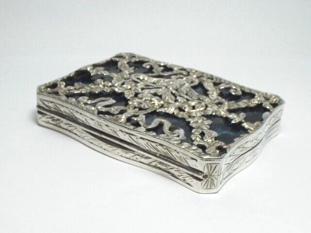RARE ANTIQUE CONTINENTAL SOLID SILVER PIECED BOX, CASHEW BOX, c1900