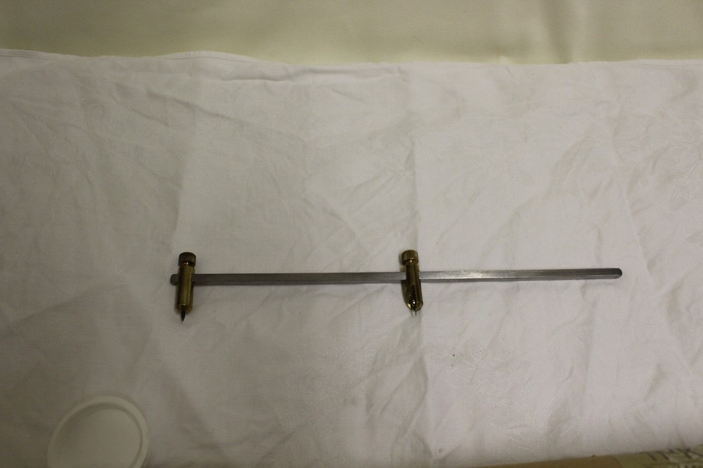 ADJUSTABLE CIRCLE SCRIBE point for centre Blade for cuting circle 25cm long