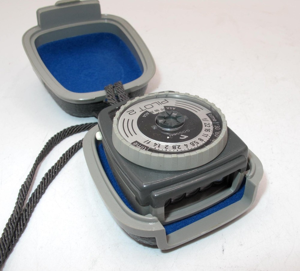 *NICE* GOSSEN PILOT-2 LIGHT METER IN HARD SHELL CASE-WORKING