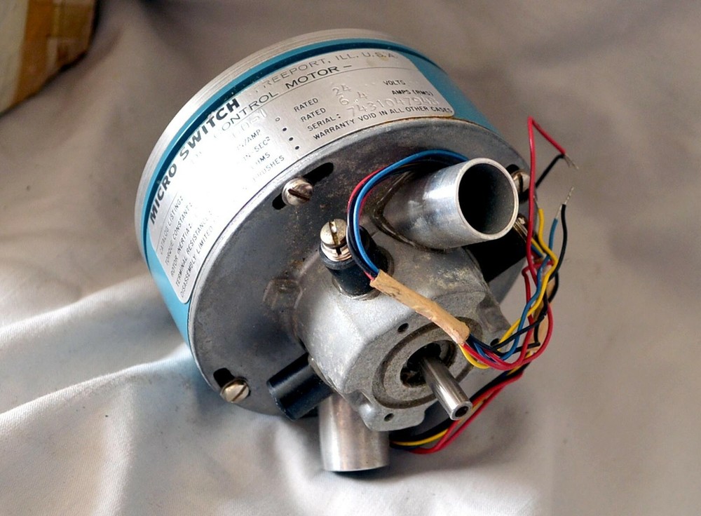 micro switch dc control motor 33vm62-200-1 NEW