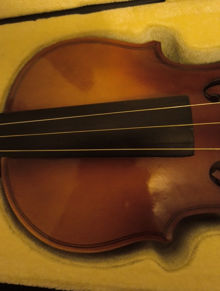 Student Violin With Case Needs Repair