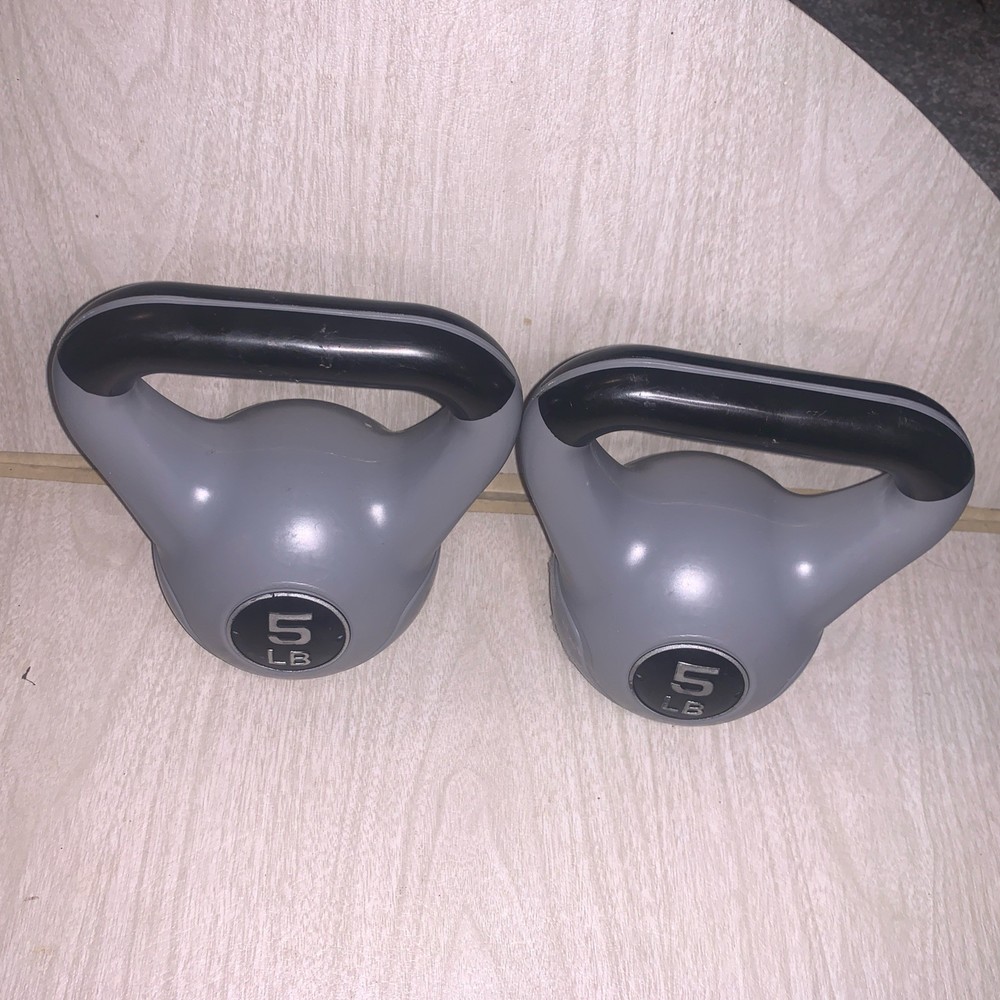 Set Is 2 Pcs Kettlebell - 5lb Pre-owned