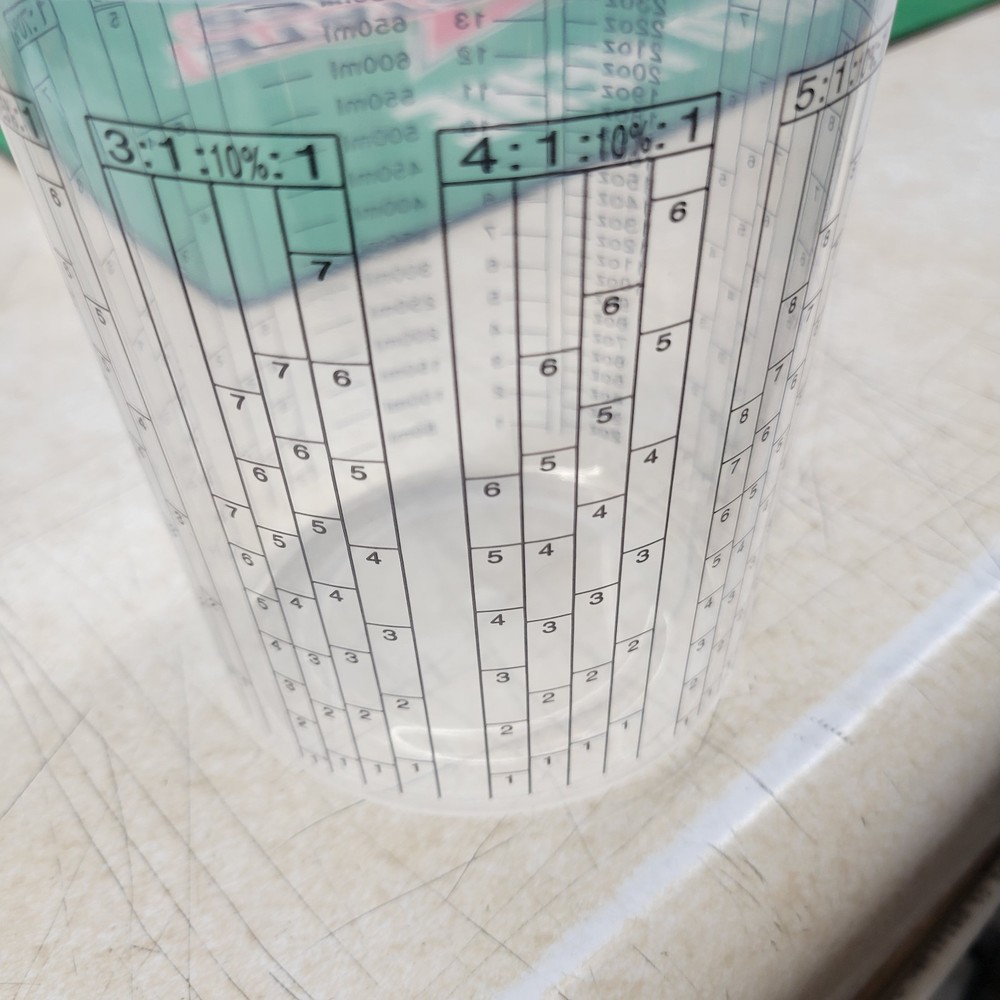 Quart Mixing Cups 25 PACK 32 oz