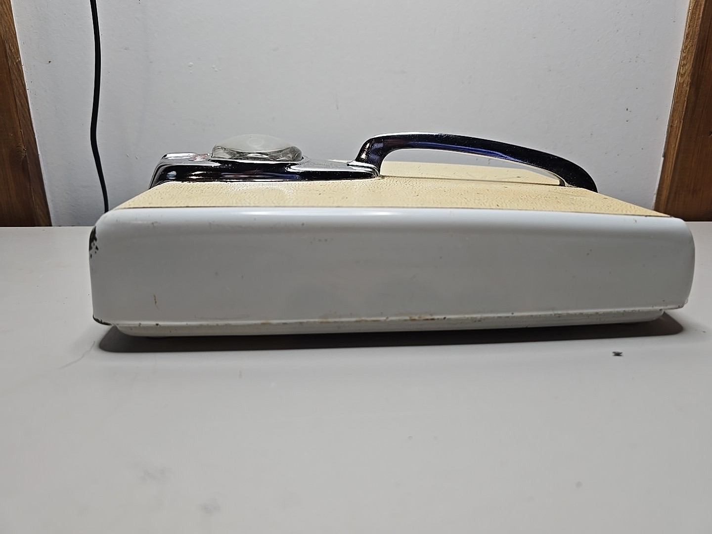 Vintage Detecto 1950s Bubble Bathroom Scale Beige w Silver Speckles MCM Art Deco