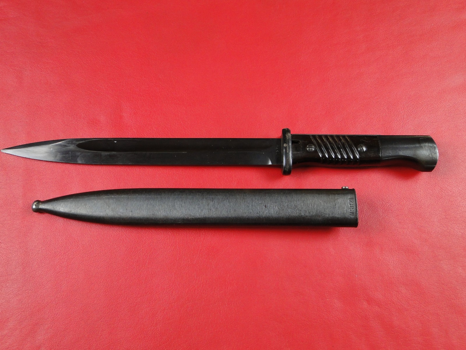 Excellent Original WWII German K98k Bayonet Horster 1942. (SMA3513)