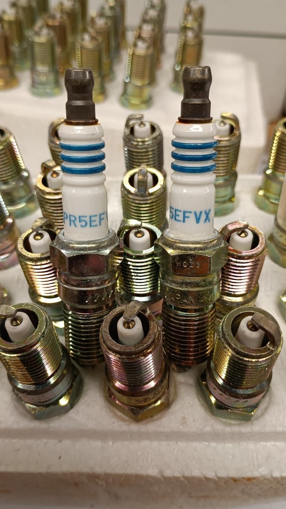 NGK #BPR5EFVX PLATINUM SPARK PLUG 7549