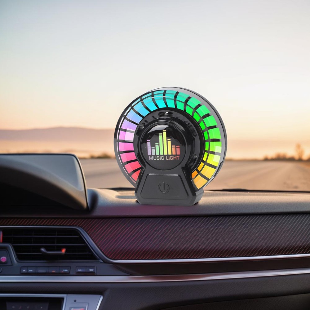 Car Aromatherapy Device with Integrated Voice Control and Light Effects