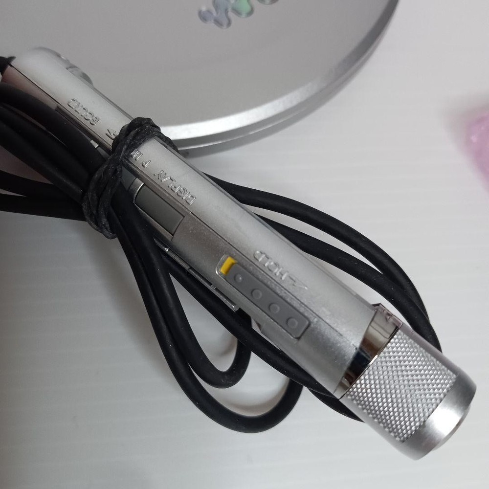 SONY D-EJ2000 Walkman portable CD player CD-R/RW Digital Audio system Silver