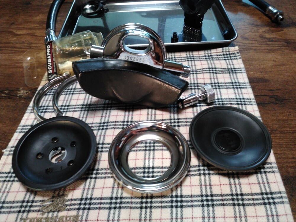 Vintage Scubapro Balanced Adjustable Second-Stage 3908856, Good Cndition.