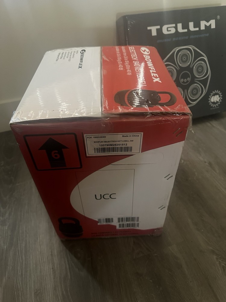 Bowflex SelectTech 840 Adjustable Kettlebell 8-40 lb Black Space Efficient