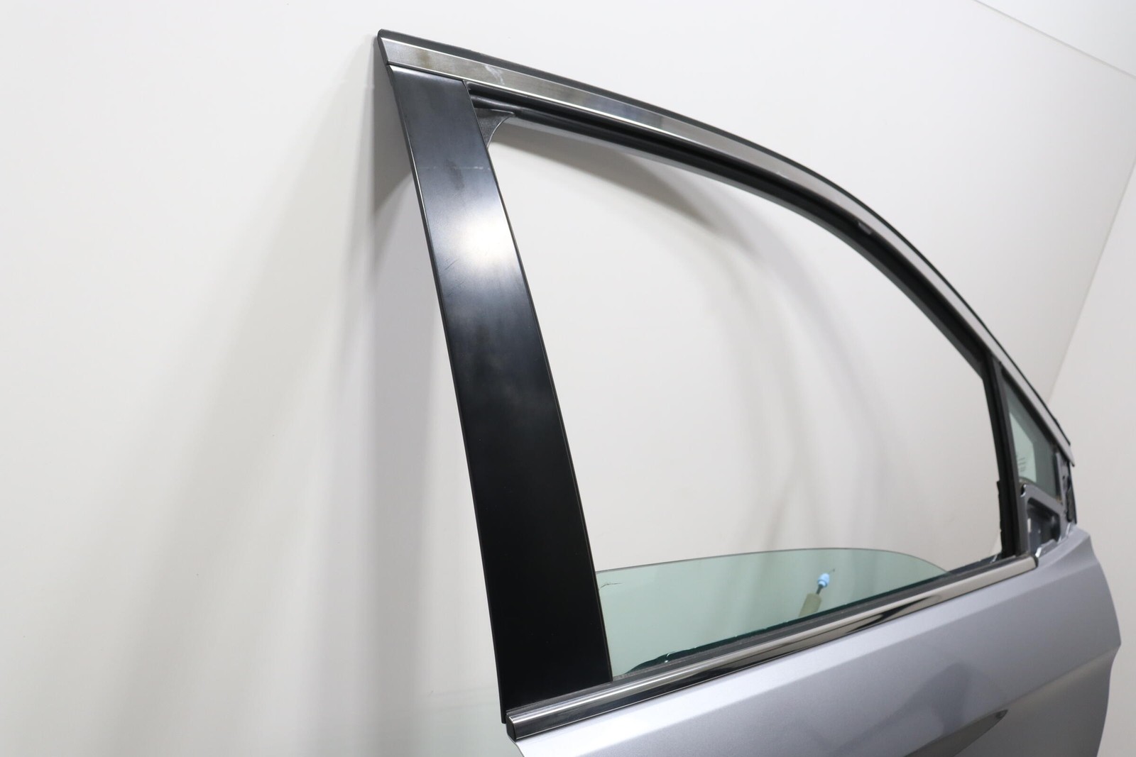 2016-2022 HONDA PILOT FRONT RIGHT PASSENGER SIDE DOOR ASSEMBLY OEM SILVER_NH830M