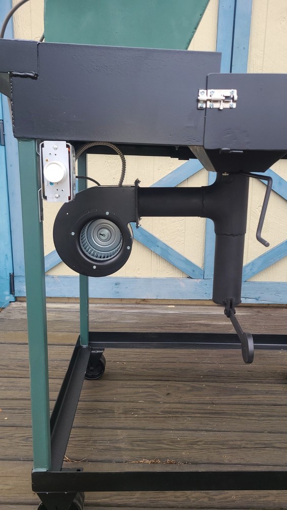 Blacksmith Forge Coal/Coke/Charcoal. Variable Speed Blower. Super Sucker Hood.