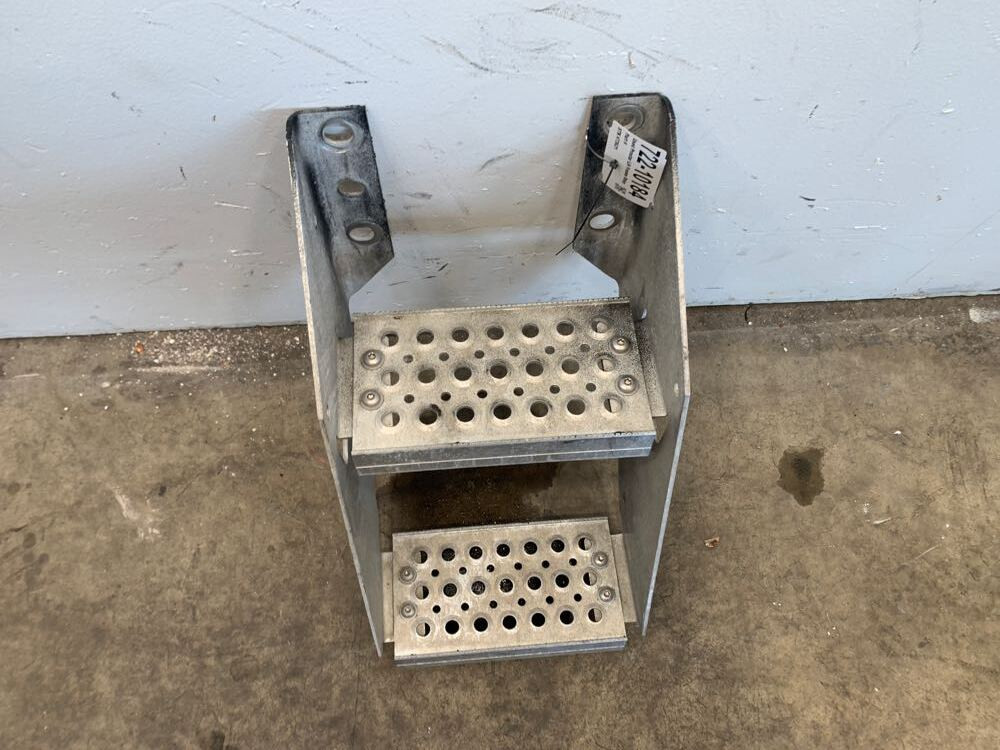 2014 International Prostar Frame Step (722-10184)