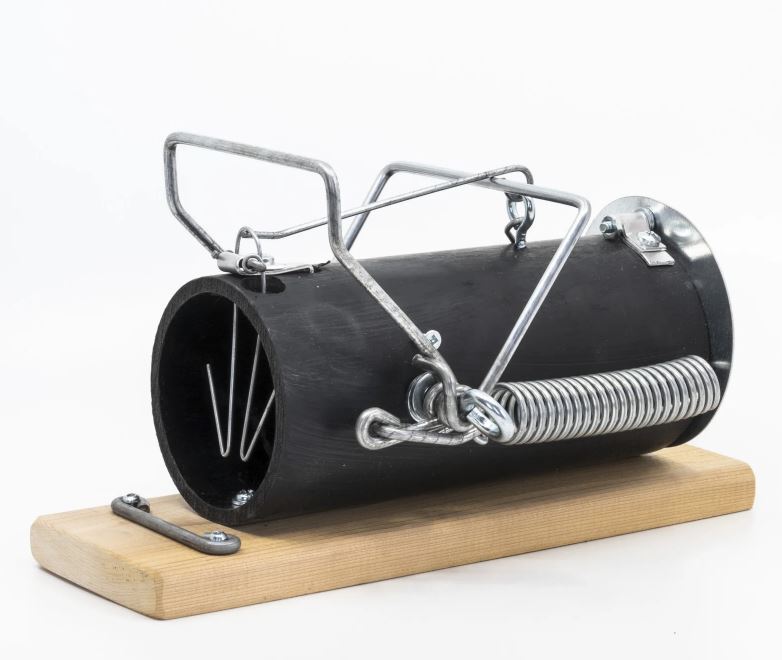 Ouell of Canada - Chipmunk Weasel Red Squirrel & Ermine Trap - Model 310