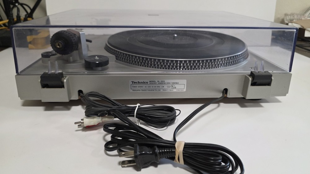 Technics SL-220 Frequency Generator Servo Automatic Turntable