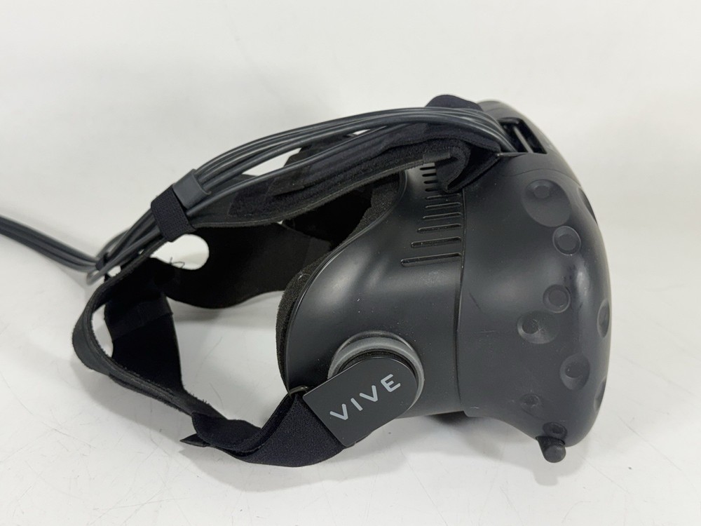 HTC Vive Pre VR Headset With Link Box and Cables - Developer Kit Version