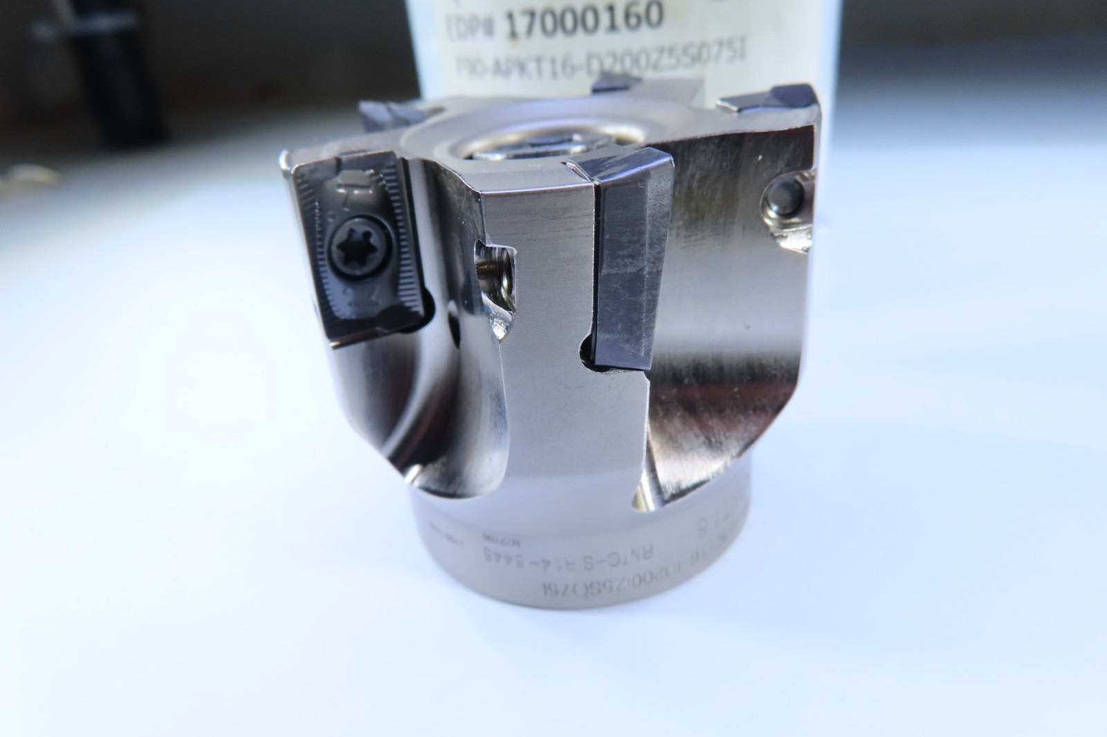 NEW 2" YG F90-APKT16-D200  INDEXABLE SQUARE SHOULDER FACE MILL INSERTS COOLANT