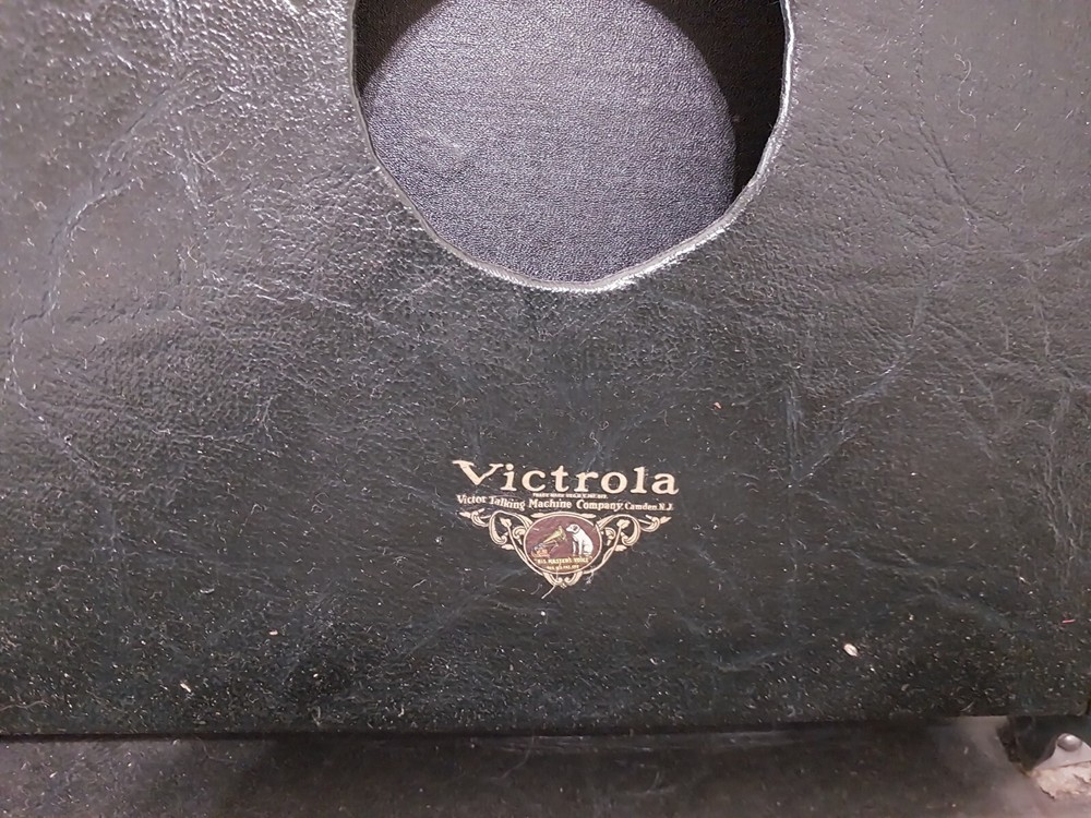 victrola record player antique