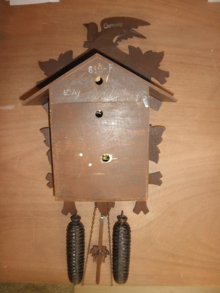 German Black Forest made working 8 day Cuckoo Clock CK2809