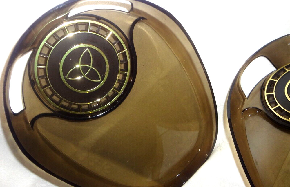 SET/4 - Classic 1968 ATOMIC design SMOKE PLASTIC snack 8" TRAYS & COASTERS