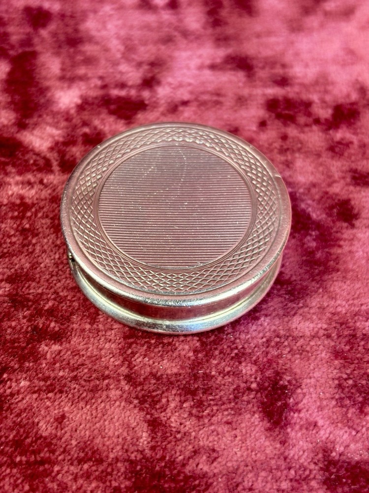 A Charming Circular Solid Silver Hallmarked Pill Box. Birmingham