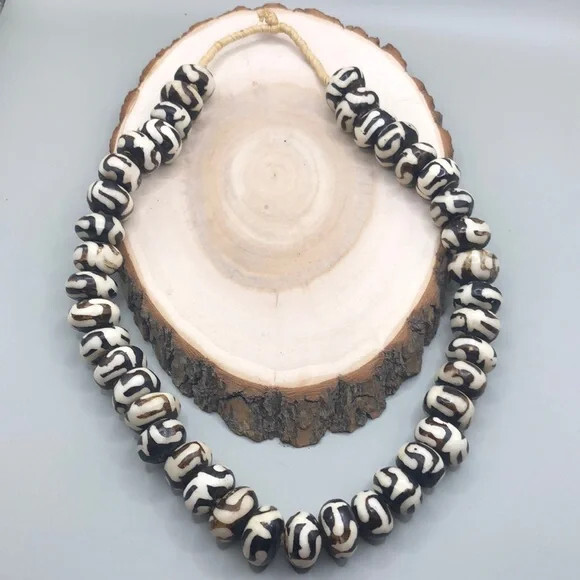 Tribal handmade chunky bead batik bone statement size necklace boho.