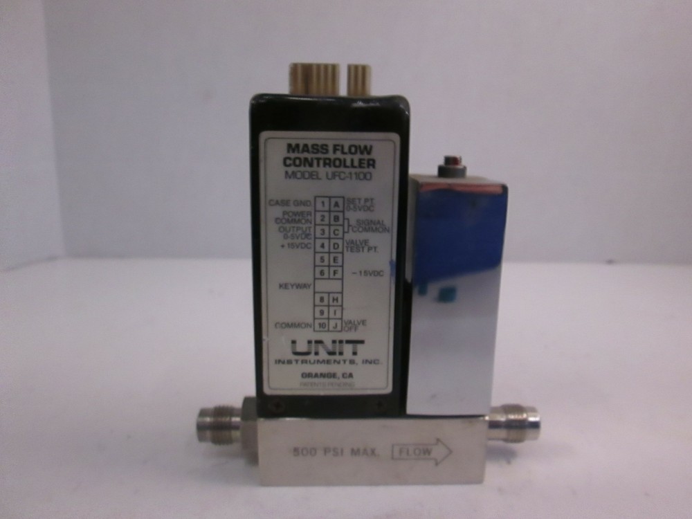 Unit UFC-1100 Mass Flow Controller, HCL, 1 SLPM, Used