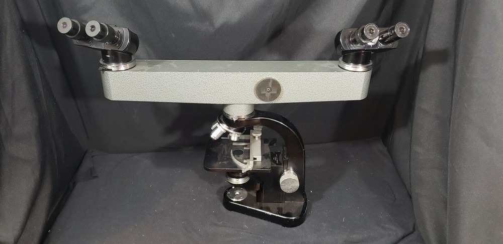 Ernst Leitz Wetzlar Laboratory Microscope Germany W/ Duel bar Teaching Head