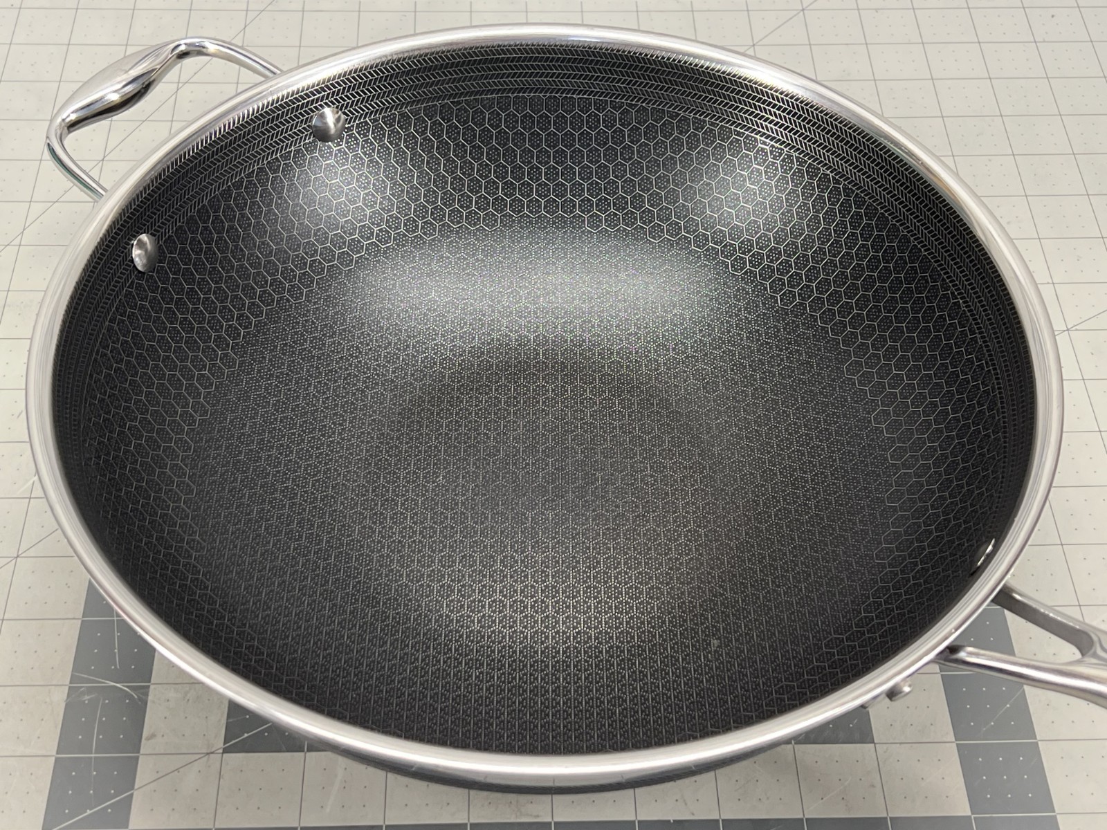 HexClad Hybrid Nonstick 12-Inch Wok Frying Pan (No Lid) - Used!