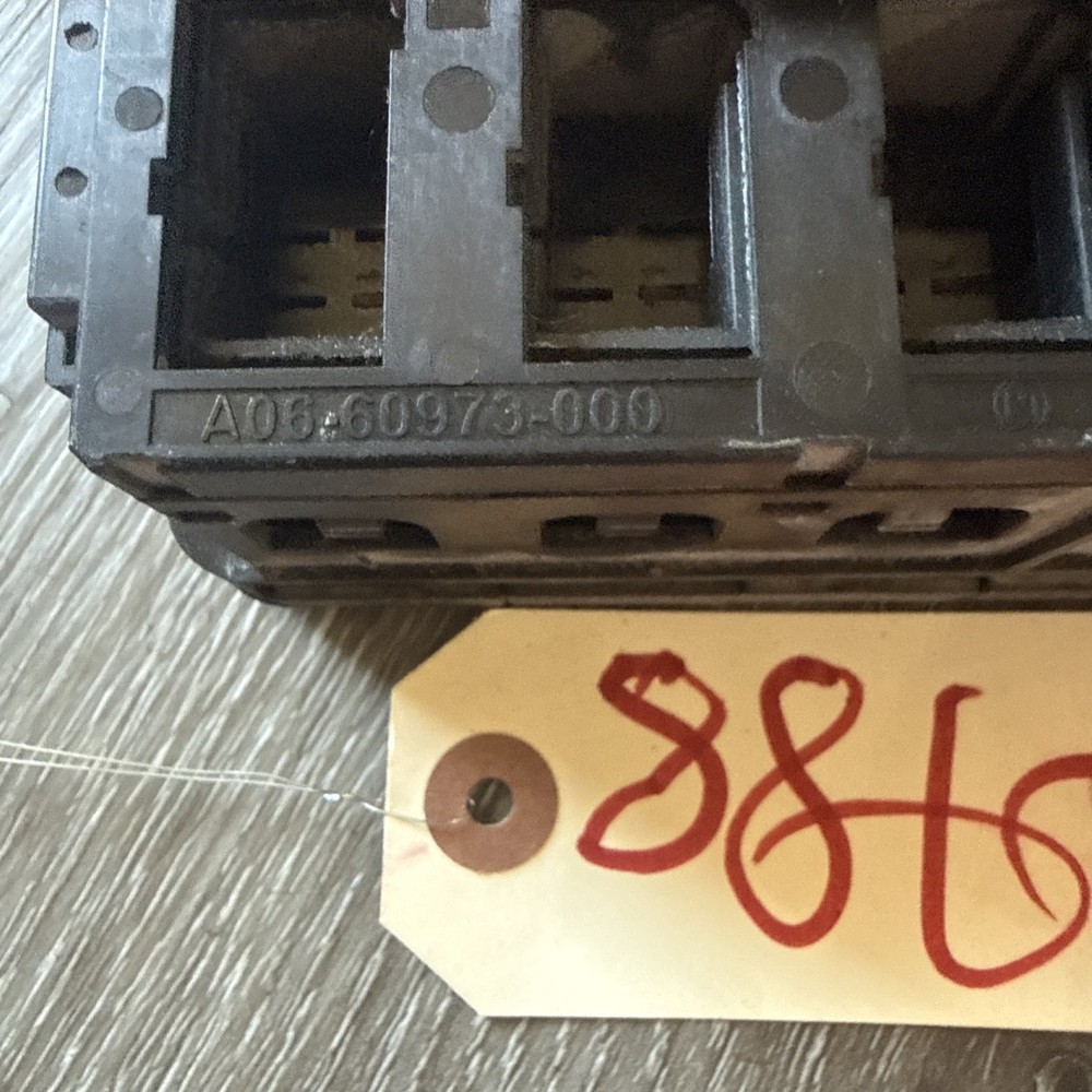 Freightliner Cascadia Dash switch- P/N: A06-60973-000