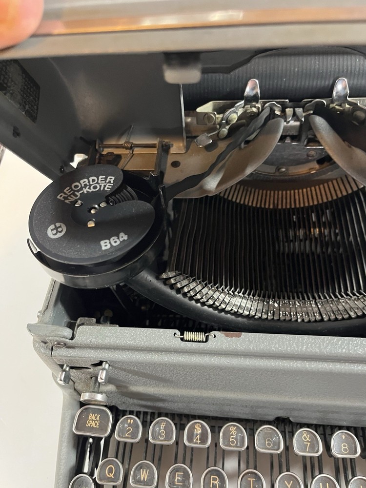 Royal Typewriter Manual Gray 1940s