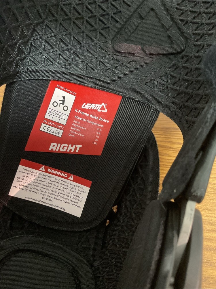 Leatt X-Frame Knee Brace Medium Right