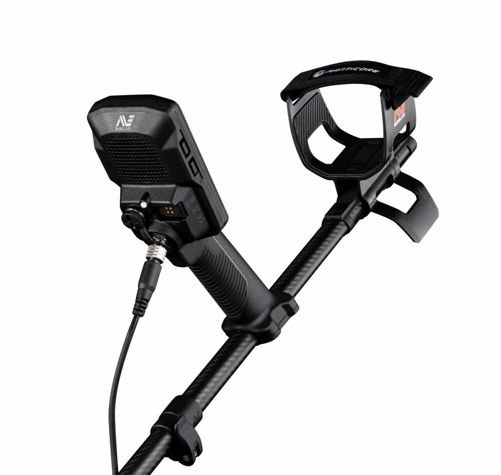 MINELAB Manticore High Power Metal Detector + PRO-FIND 40 Pinpointer & Backpack