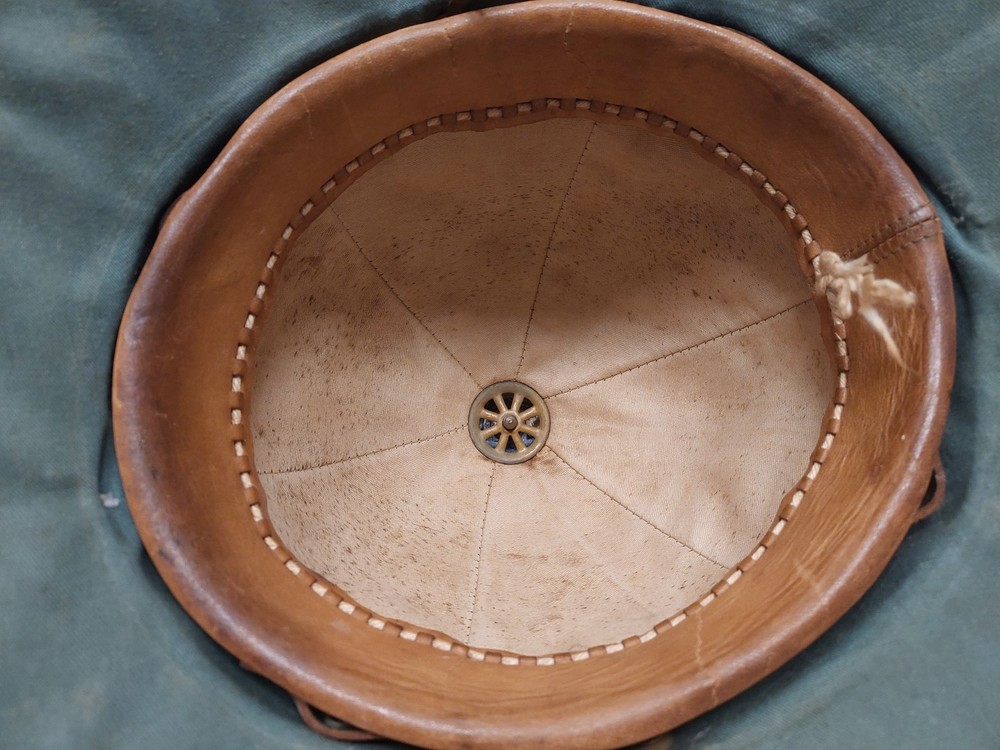 Canadian RA pith helmet