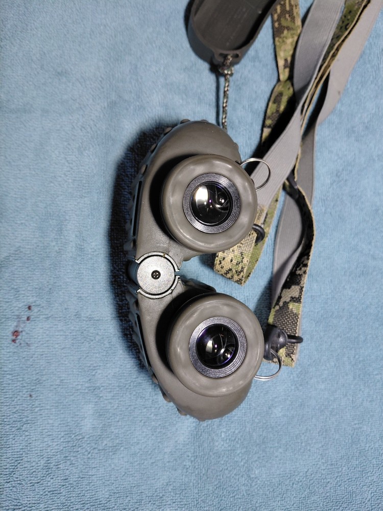 Steiner Predator Binoculars 8x30 (Very Clean!)