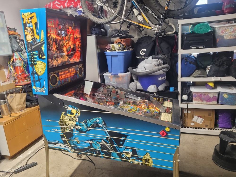 Stern Judge Dredd pinball machine - 1993 (Austin, TX)