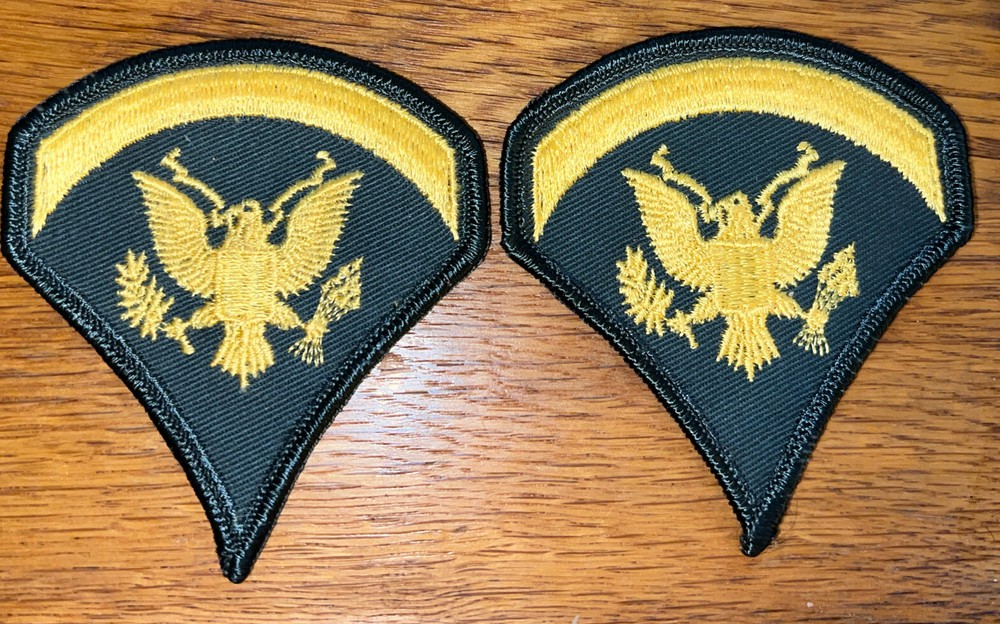 Vietnam War US Army Patch Technical Sergeant Rank Embroidered Patch OF PAIR