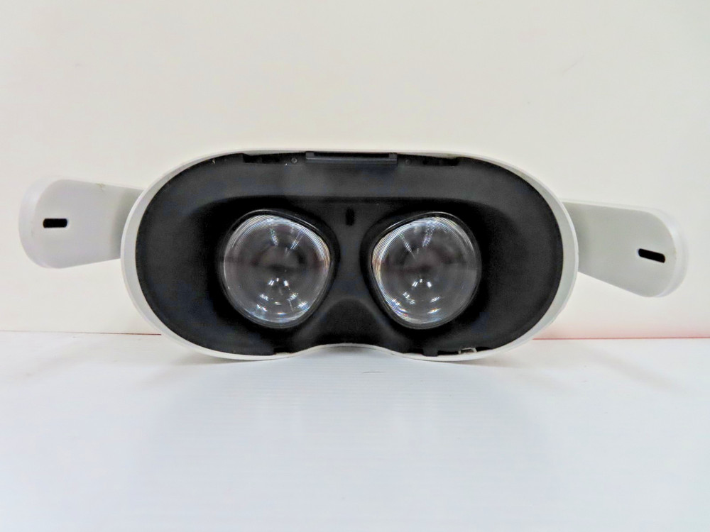 OCULUS META QUEST 2 128GB VERSION RESTORED VIRTUAL GAMING WHITE