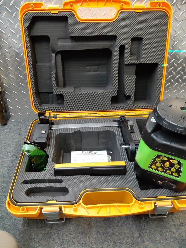 Johnson Level 40-6544 Electronic Self-Leveling Horizontal/Vertical Rotary Level