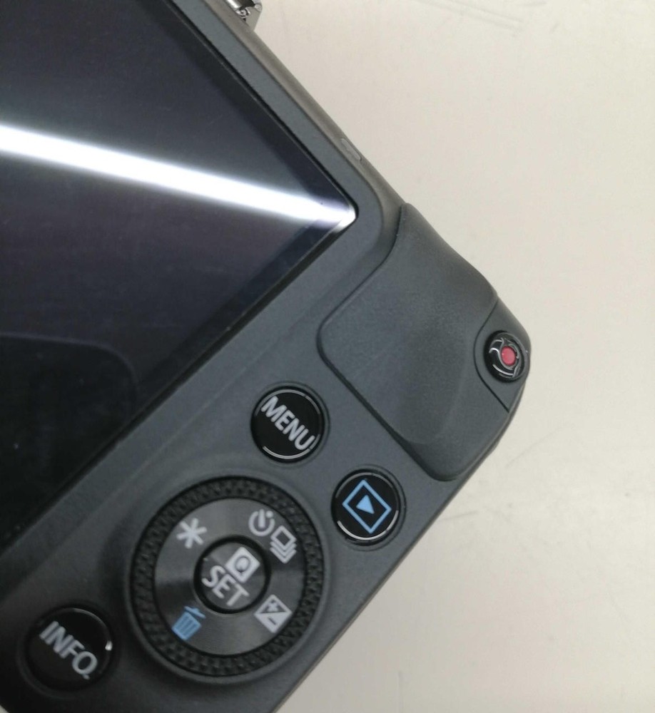 CANON EOS M Mirrorless Double Lens Kit