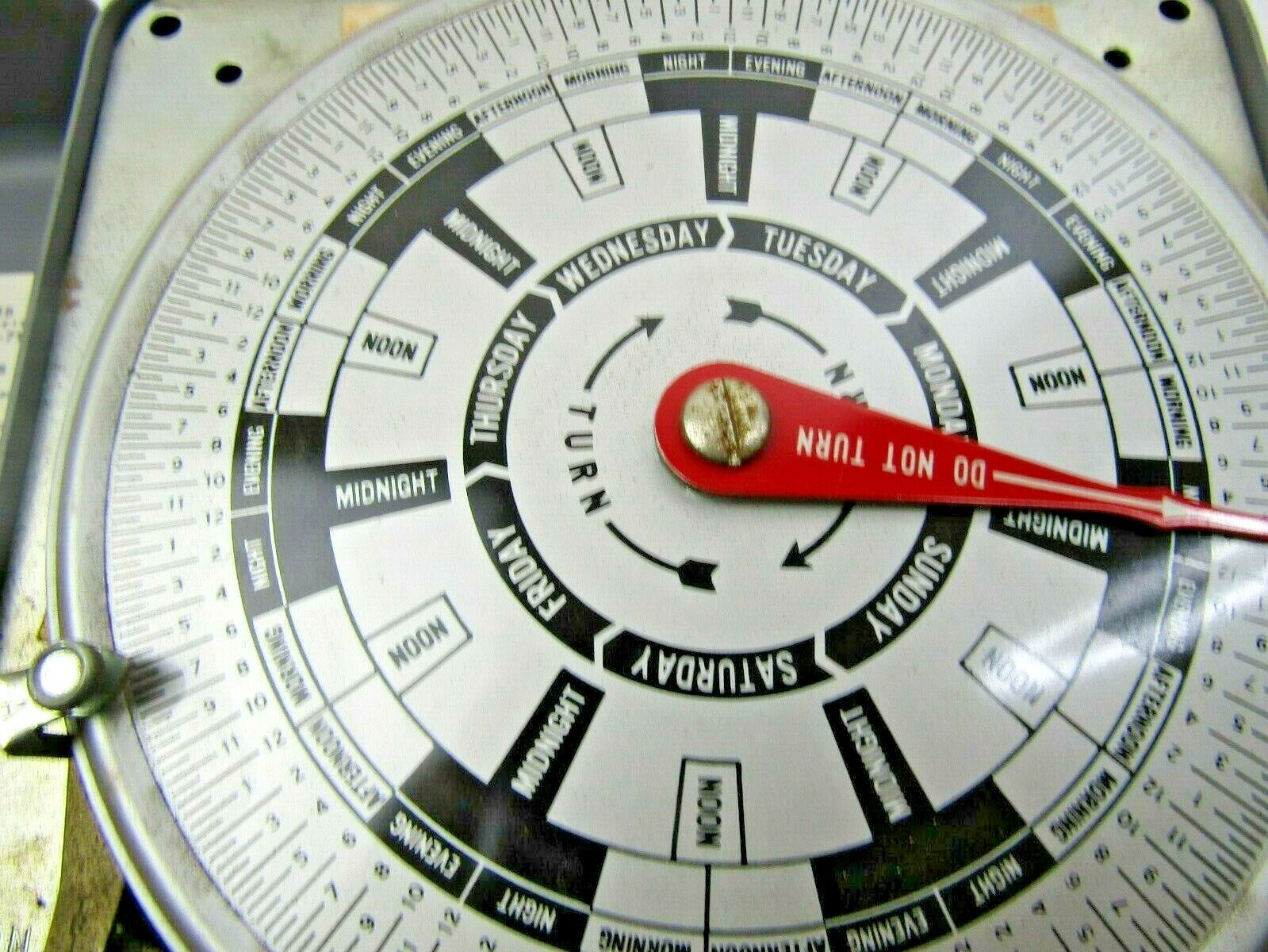 Paragon 7008-71 7-Day Time Control 4 Pole Single Throw 208/277Vac