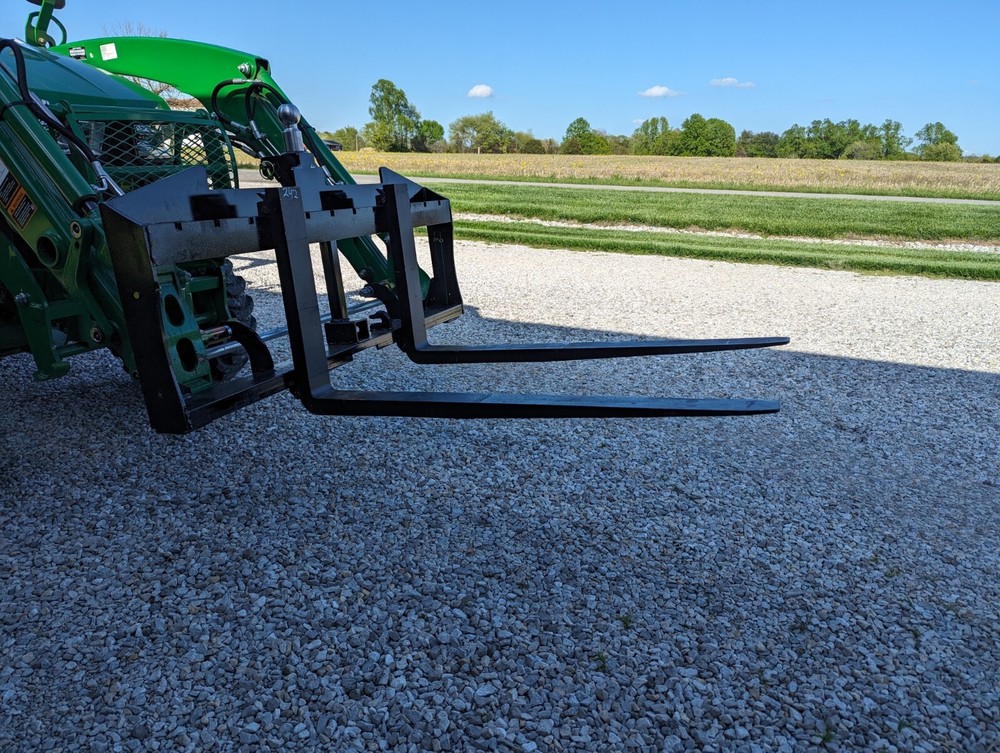 GWT VersaForks 51" Pallet Fork Frame 42" Tines Loader Tractor Quick 3 Point